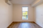 2BR, 1BA - 890SF