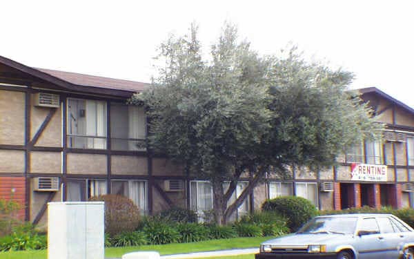 Cleon Apartments - 6736 Cleon Ave