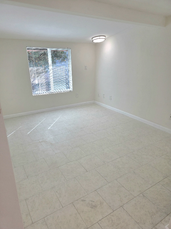 Photo - 1420 Coolidge Ave Unit B