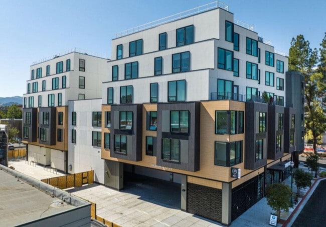 Photo - 1380 N California Blvd Unit ID1337701P