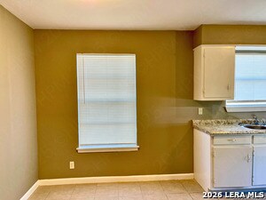 Photo - 768 Edgebrook Ln