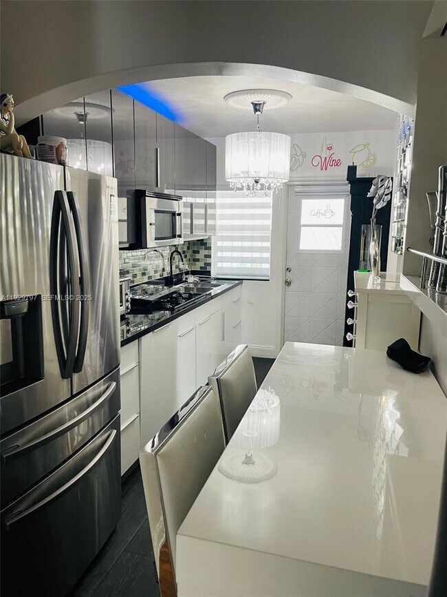 Photo - 1027 Euclid Ave Unidad 3