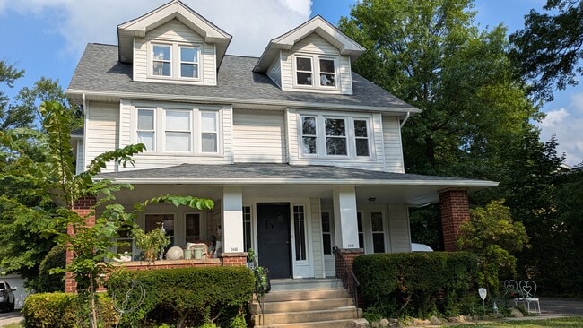 Building Photo - 2438 Woodmere Dr Rental