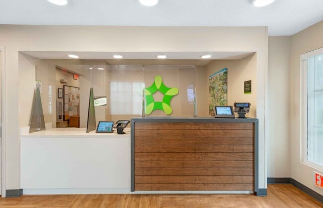 Photo - Furnished Studio-Miami - Airport - Blue La...