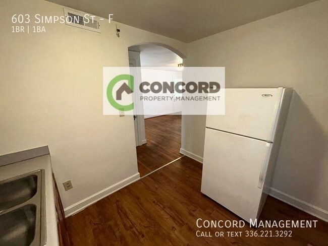 Photo - 603 Simpson St Unidad F