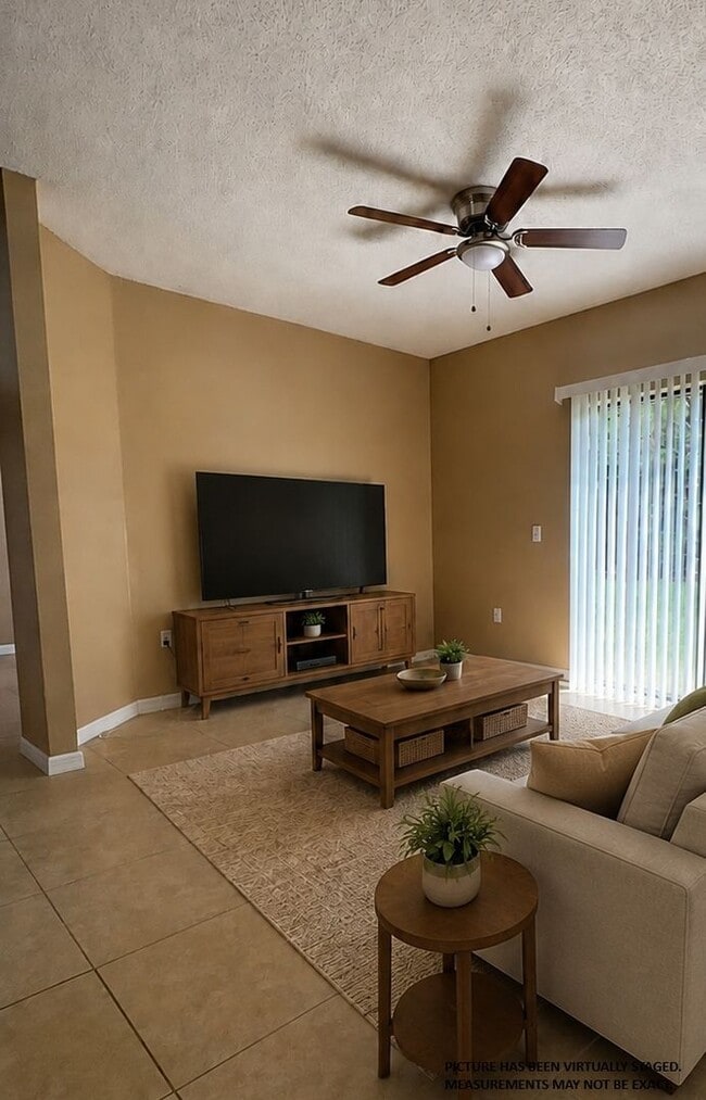 Photo - 850 Glastonbury Dr