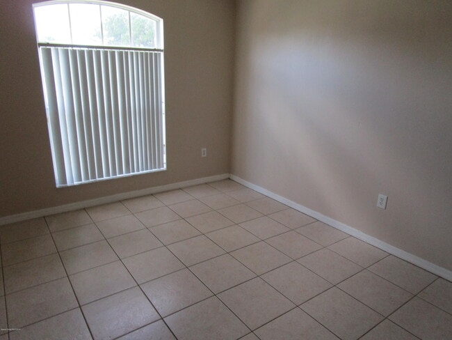 Photo - 995 Black Coral Ave NW