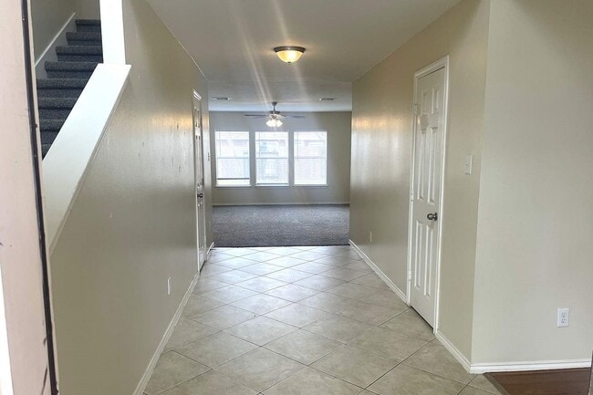 Photo - 3208 Waterglen Ct