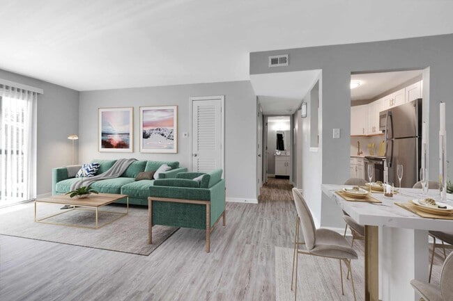 Photo - Station JTown