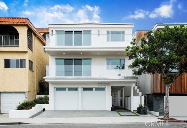 Building Photo - 2504 Highland Ave Unit B