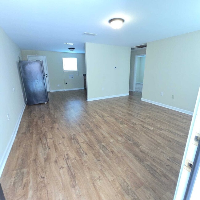 Photo - "Charming 2-Bedroom Duplex Retreat in Macon – Your Perfect Home Awaits on Woodard Avenue!" Unit 12B