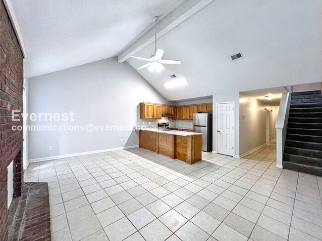 Photo - 375 Blair Dr W