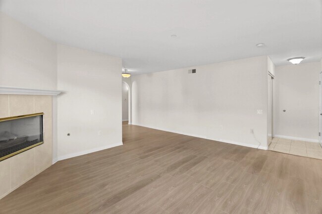 Photo - 4262 Lindblade Drive,