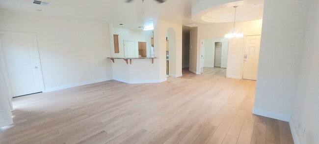 Photo - BEAUTIFUL 3BED 2BATH HOME LOCATED NEAR BAS...