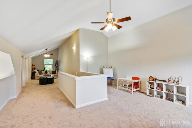 Photo - 28 Kensington Dr