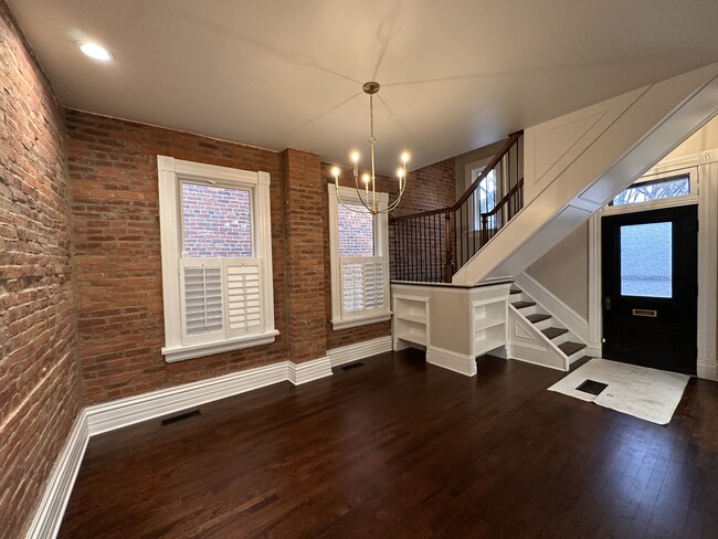 Photo - 67 E Mithoff St