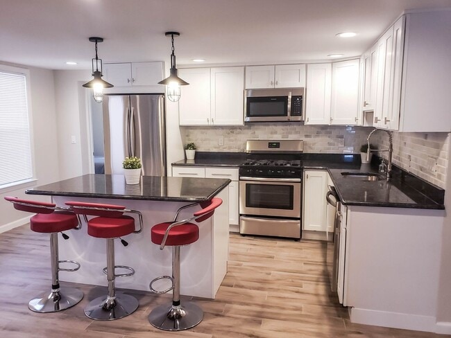 171 - 171 Apartment Unit 2