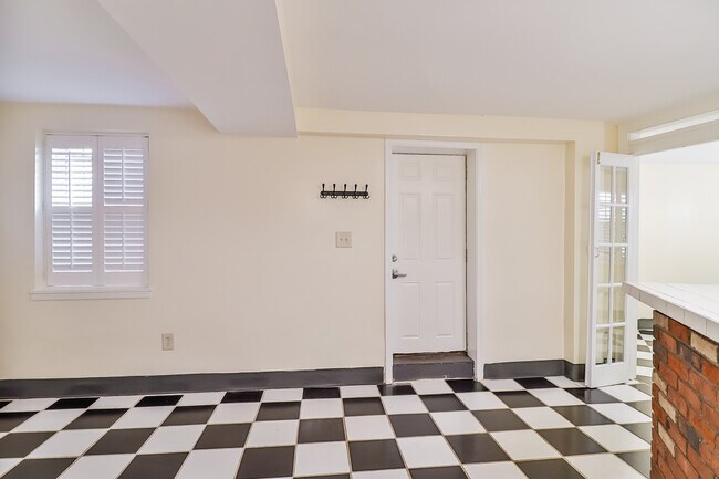 Photo - 821 North Carolina Ave SE