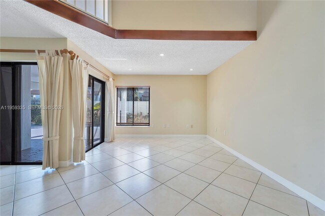 Photo - 1301 SW 124th Ct