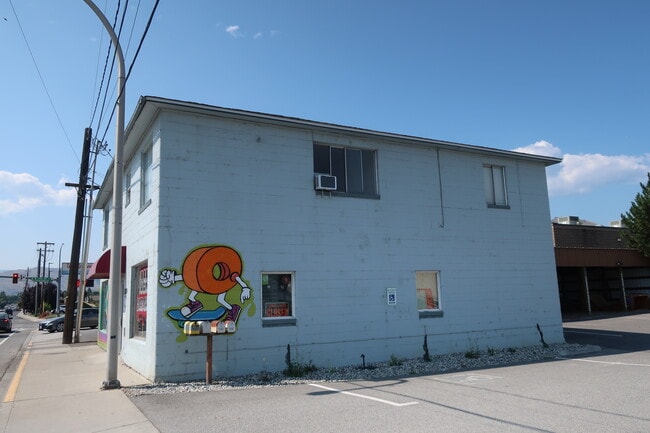 Building Photo - 1110 N Miller St Unit B