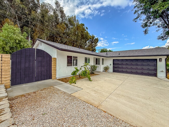 Photo - 717 Watson Ave