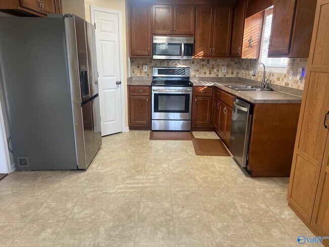 Photo - 108 Ann Bradley Dr