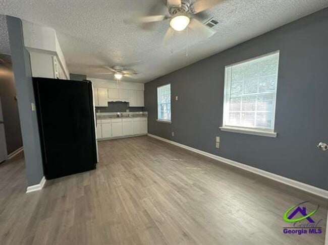 Photo - 503 Coventry Ct