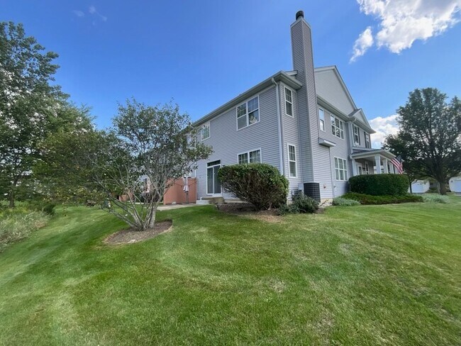 2835 Cattail Ct
