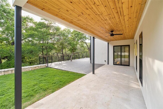 Photo - 620 Bermuda St