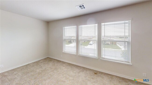 Photo - 602 Steele Shallows