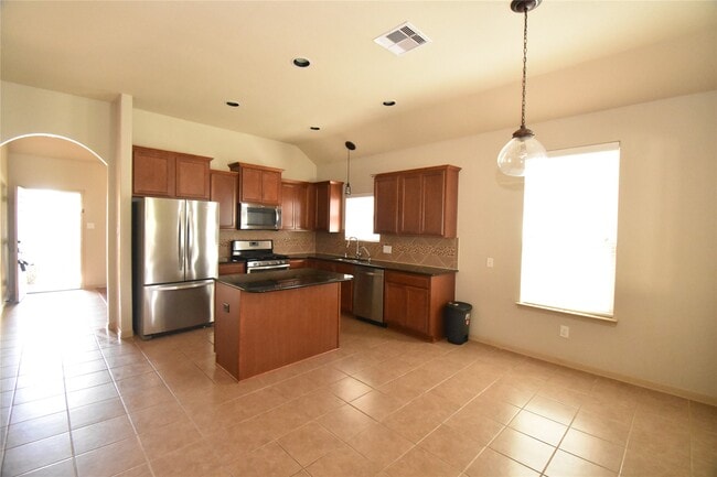 Photo - 7134 Breton Bay Pass