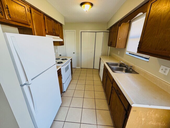 Photo - 3851 NW Archer St Unit 102