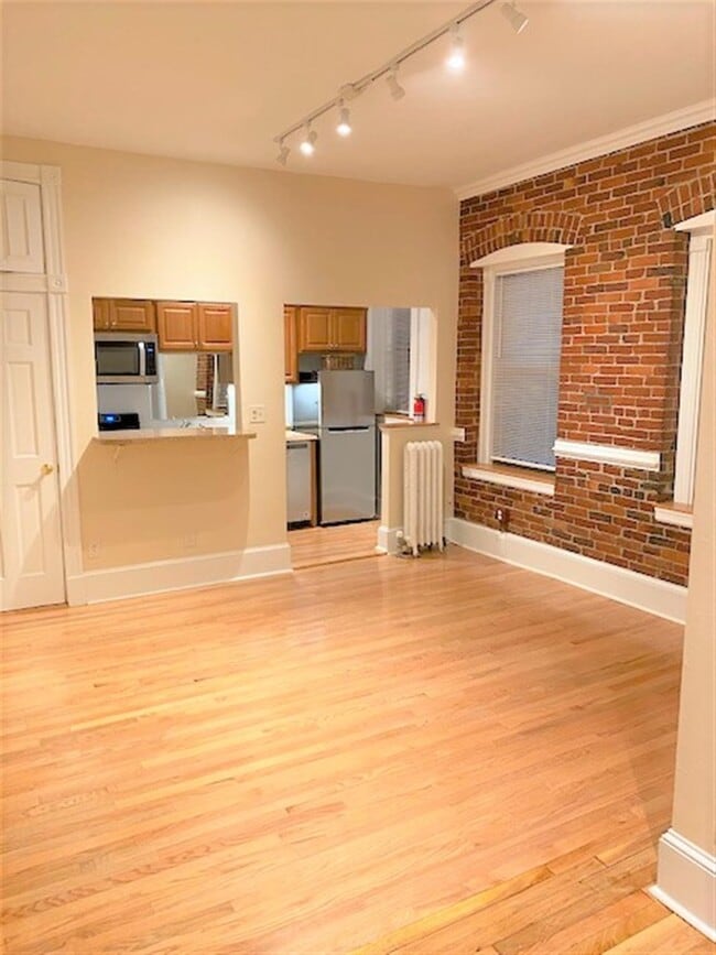 Building Photo - 880 Massachusetts Ave Unit 115