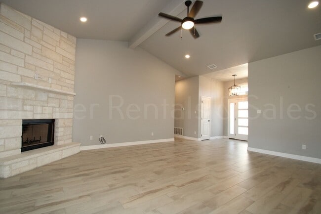 Photo - Beautiful Temple Home!