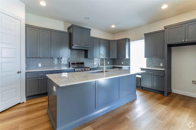 Building Photo - 404 Templeton Dr Rental