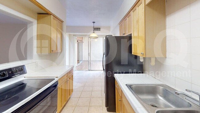 Photo - 1600 N Wilmot Rd Unit 106