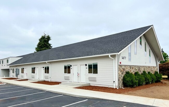 Mission Briar Apartments