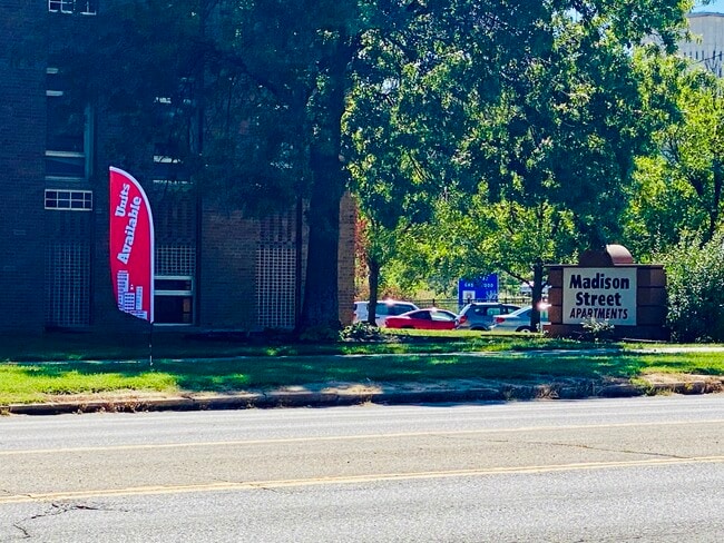 Photo - Madison Street Apartments