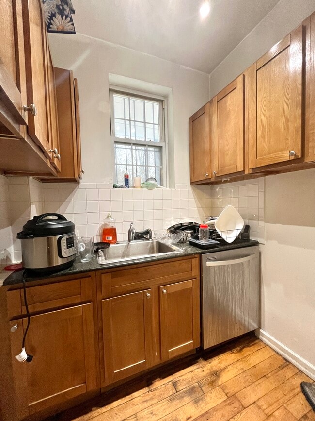 Photo - 16 Copenger St Unit 1