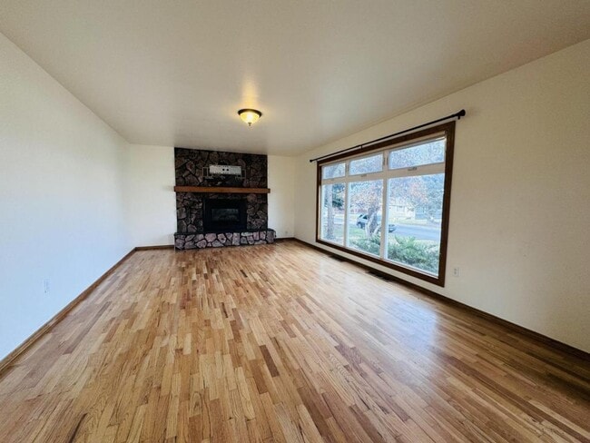 Photo - 1513 Wilder Ave