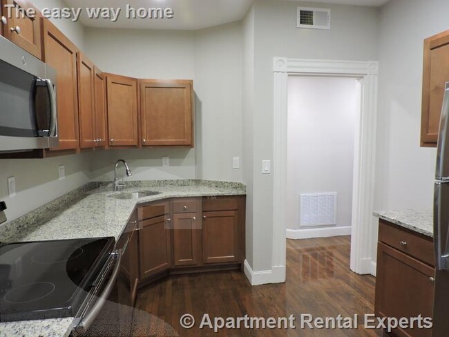 Building Photo - 26 John F. Kennedy St Unit #5 Rental