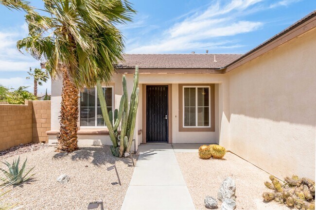 66168 S Agua Dulce Dr
