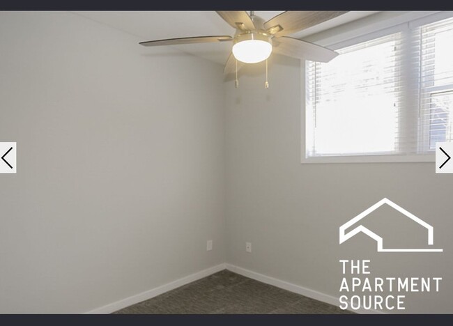 Photo - 3928 N Pine Grove Ave Unidad 1