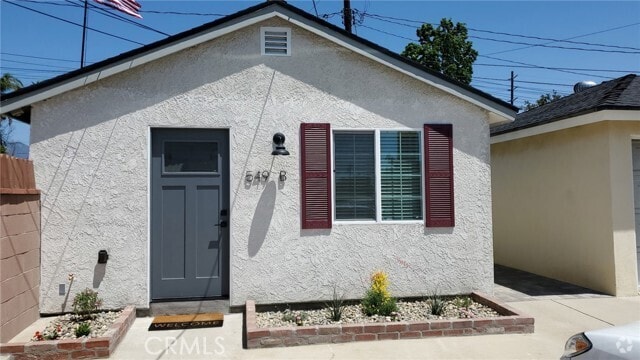 Building Photo - 549 E La Deney Dr Rental