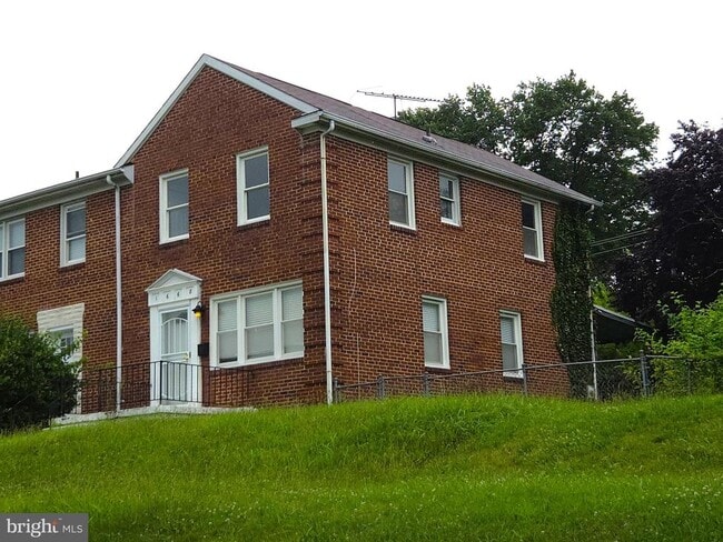 Photo - 1668 Kirkwood Rd House