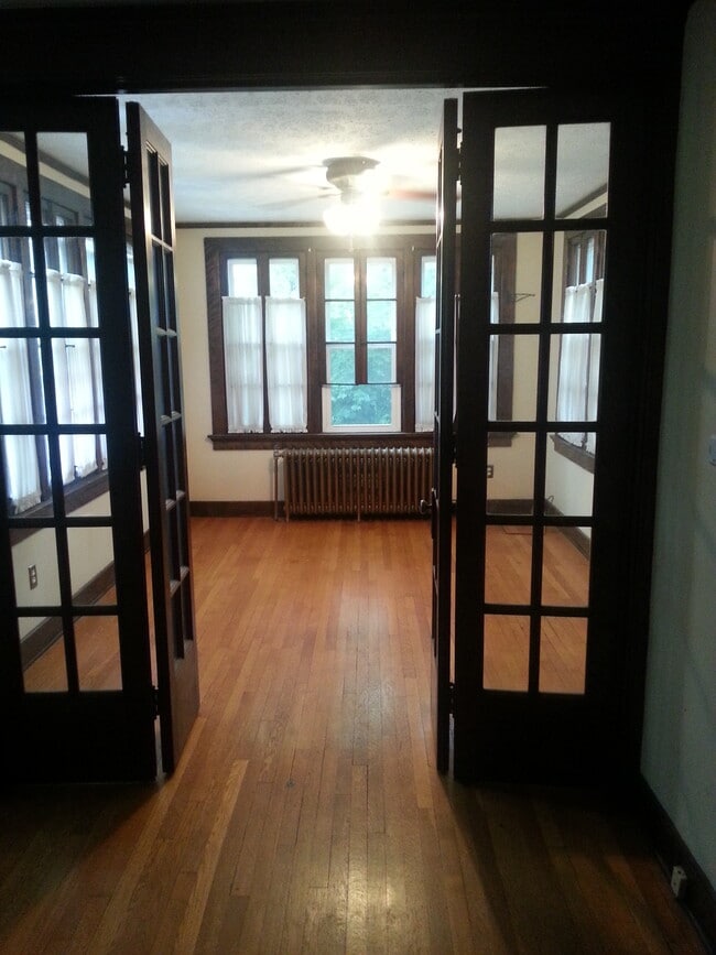 Sun/Family Room - 1205 Cornell Dr Unit 1205 Rental