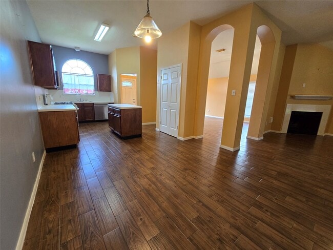 Photo - 8927 Diamond Lake Ln