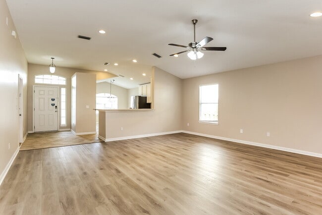 Photo - 1016 Beckingham Dr