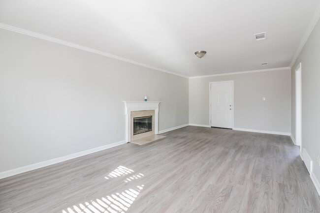 Photo - 7172 Market Square Dr