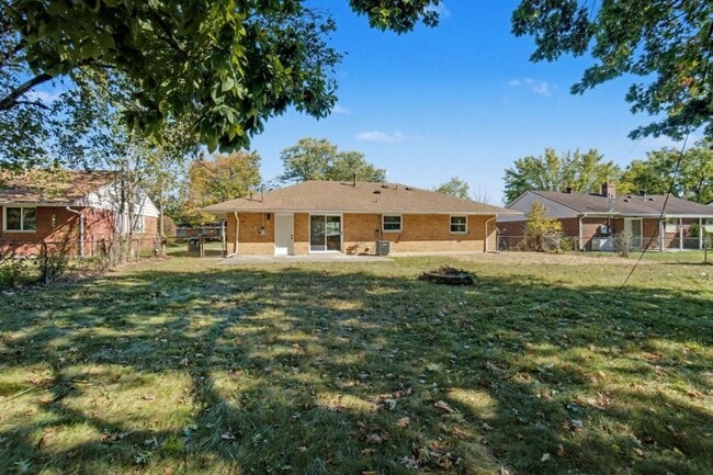 Photo - 83 Brookhaven Dr